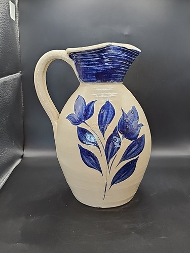 WilliAMSBURG POTTERY STONEWARE vase pitcher blue decorated