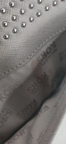 Michael Kors 35F7SD7C7L Micro Stud Leder Geldbörse Schwarz (Kettenriemen fehlt) - Bild 12 von 14