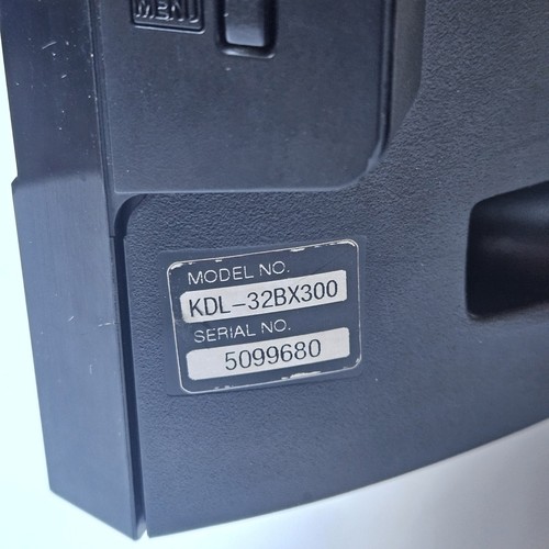 Sony Bravia KDL-32BX300 32″ 720p LCD HDTV HDMI BRAVIA Engine2 HDMI Gaming TV - Picture 9 of 13