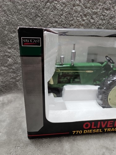 SpecCast 1/16 OLIVER Narrow Front 770 DIESEL Tractor SCT 220 - Picture 4 of 14
