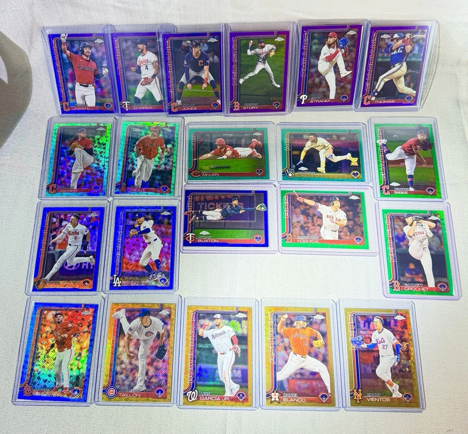 (90) LOT 2025 Topps Chrome LOGOFRACTOR Color + Base + Insert - GOLD Green Blue - Image 4 of 4