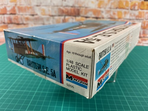 Monogram 1/48 5205 British S.E. 5A  Bi Plane Model Kit (1) - Picture 2 of 6