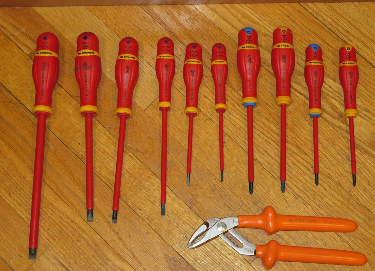 Facom electrical screwdriver set outlet
