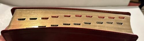 CSB Tony Evans Study Bible, Burgundy LeatherTouch - Thumb-Indexed - Fine Cond. - Imagen 3 de 18