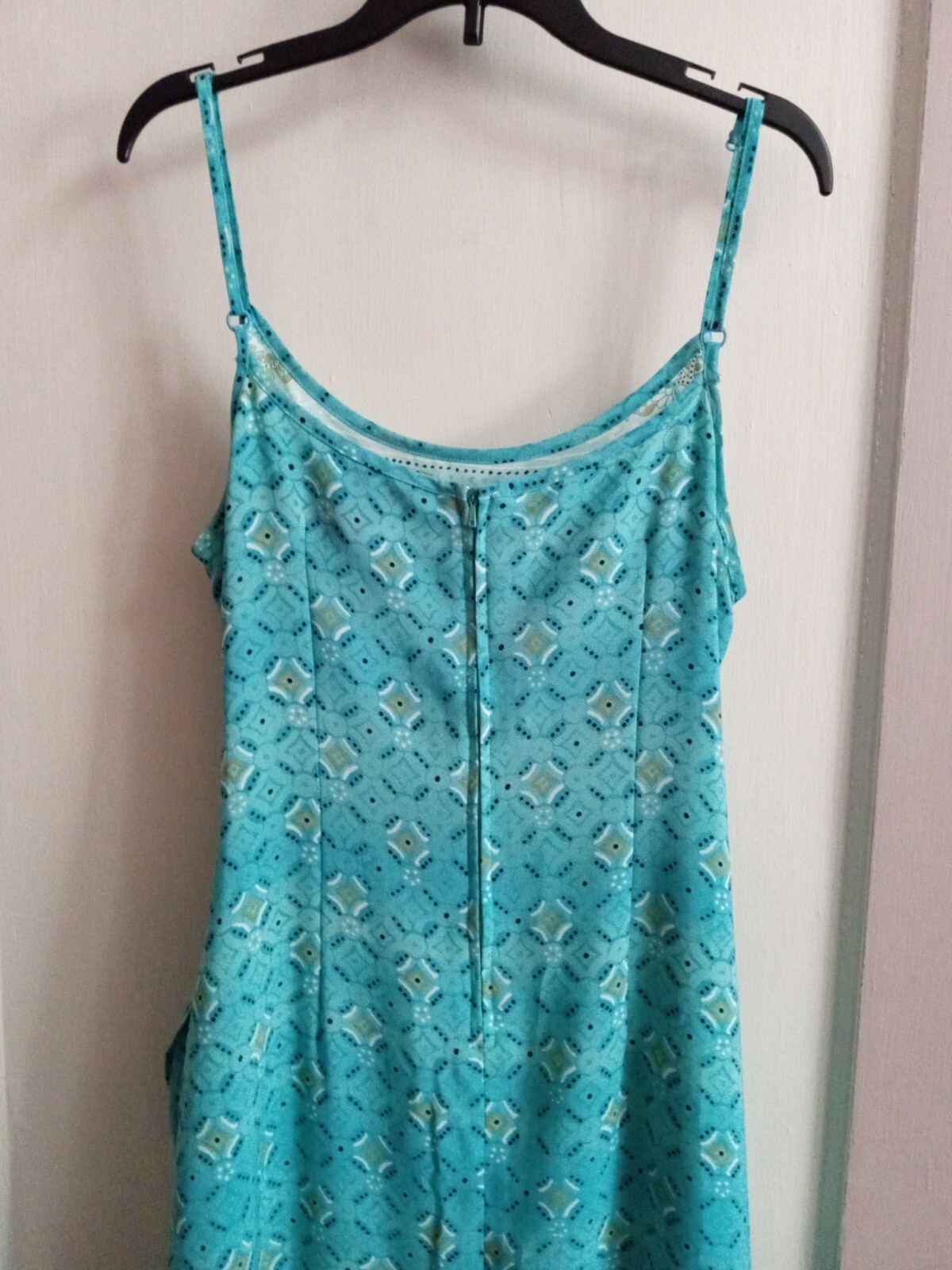 Picture 2 of 4