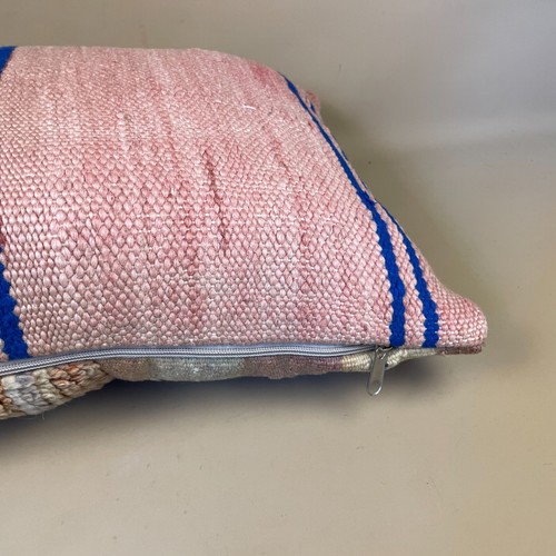 Moroccan Kilim Berber Cushion Antique Carpet Pillow Feather Handmade 60x40cm Red - Picture 6 of 11