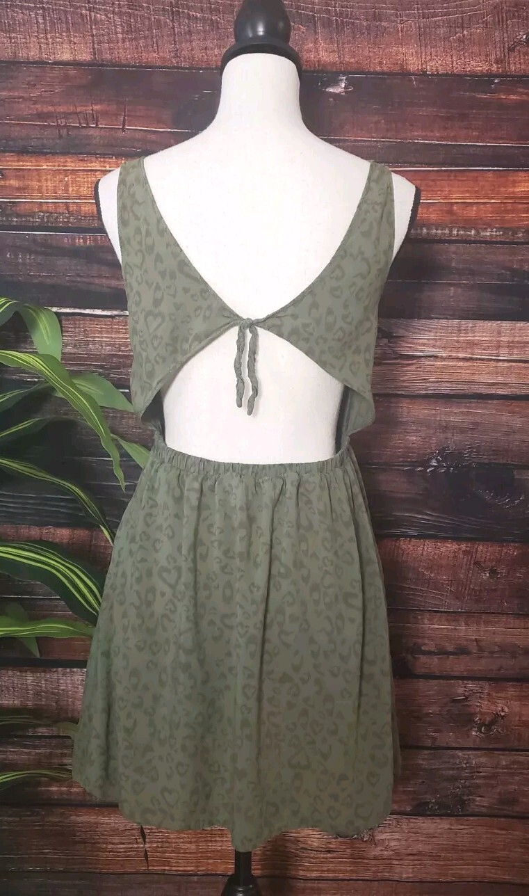 H&M Divided Dress Size 8 Viscose Open Back Green Leopard Print Pockets thumbnail 2