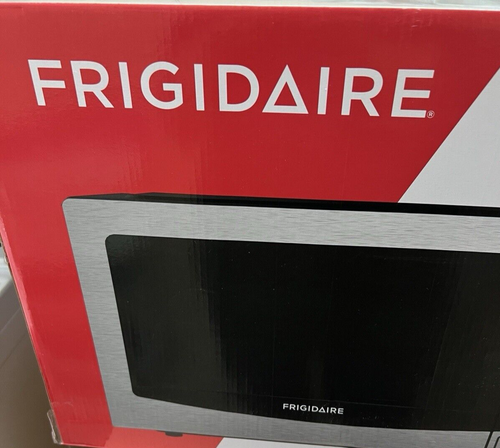 Frigidaire Microwave Oven 1100 Watt Stainless Steel Finish 1.1 Cu Ft Countertop - Picture 6 of 7