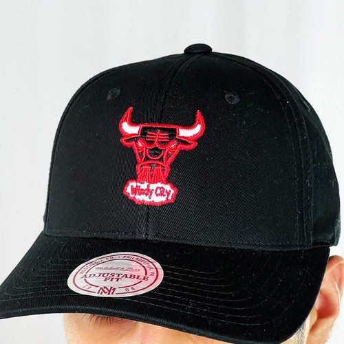 Chicago Bulls Cap Mitchell & Ness Curved NBA Basketball Hat Adjustable Black - Picture 2 of 4