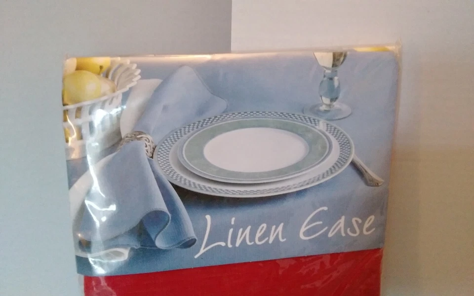 Tablecloth RED Bardwil Linens Linen Ease Polyester 60 X 102 - Image 2 of 4