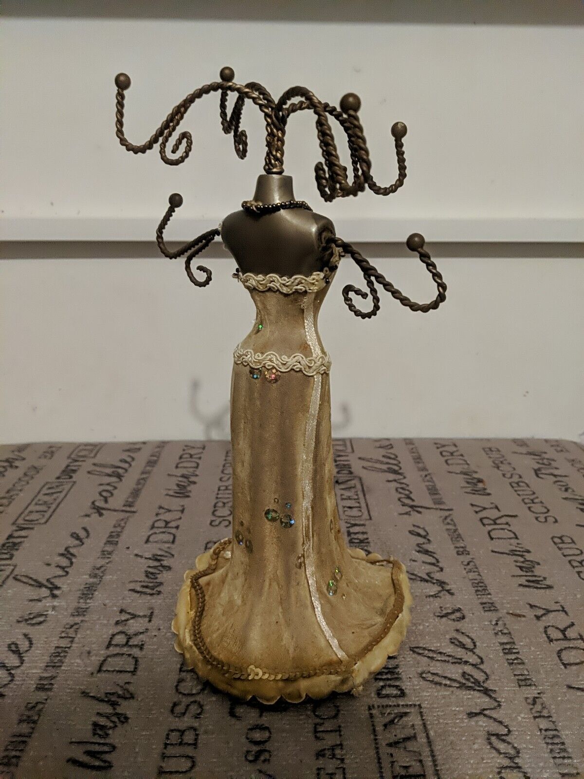 Picture 4 of 9