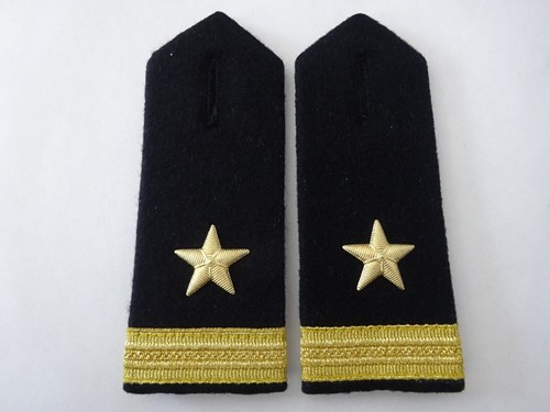 Bundeswehr Marine Navy coprispalle per camicia/giacca bianco tenente z. lago OF-1 - Foto 1 di 3