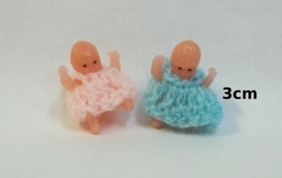 Konvolut Miniatur Puppenstube, Vitrine P4