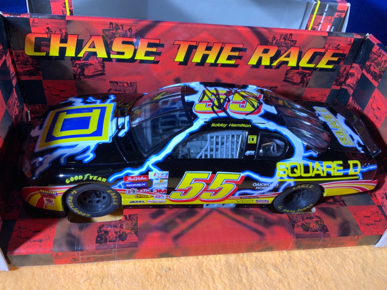 Picture 3 of 9