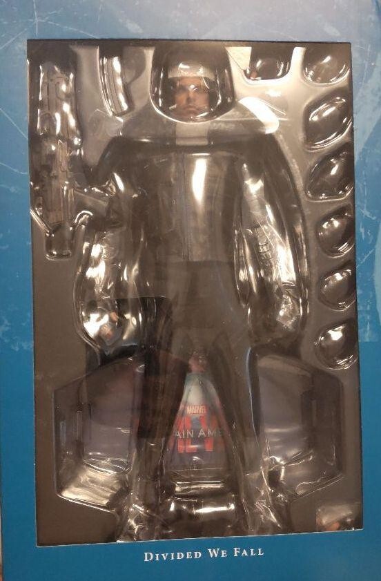 Hot Toys MMS351 Captain America Civil War Winter Soldier Bucky New