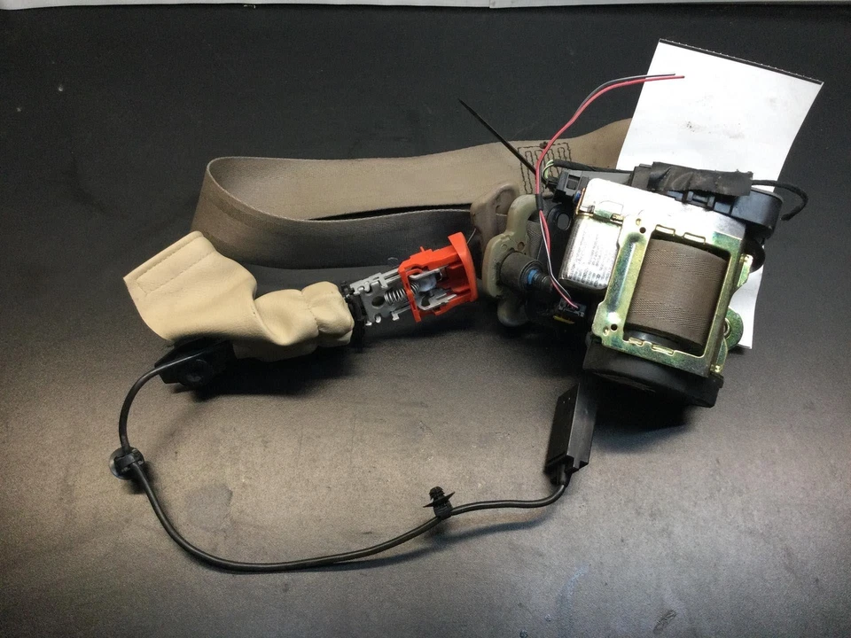 02 JAGUAR XK8 Cinturón de seguridad delantero izquierdo hebilla conductor beige Foto 2 de 3