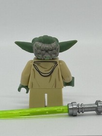 Lego Star Wars Yoda - Clone Wars - Cracks And Rubs - With Saber
