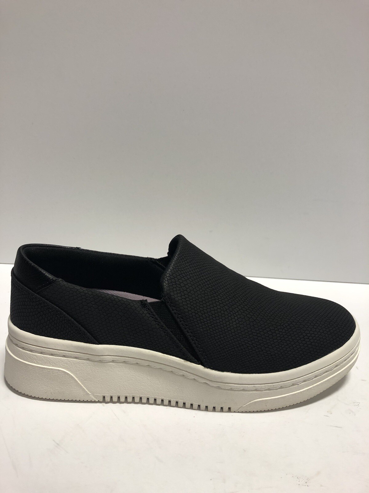 Dr. Scholl’s Women’s Madison Next, Black SlipOn Snea… Gem