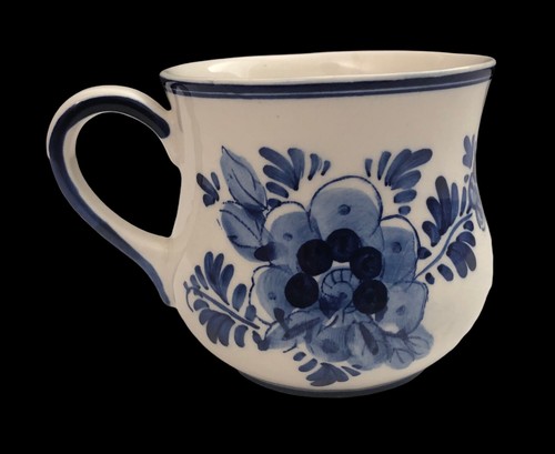 Taza azul Delfts vintage pintada a mano con marcas identificativas - Imagen 3 de 12