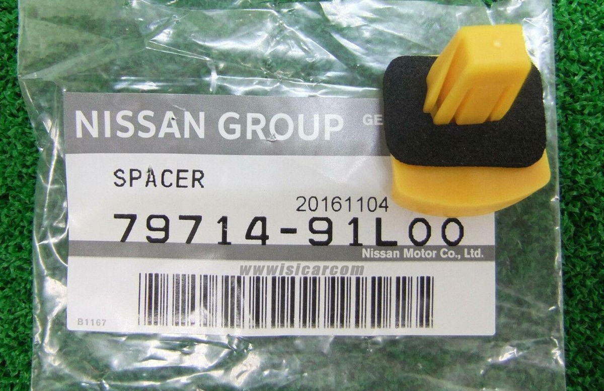 NISSAN SKYLINE GT-R BNR32 SPACER GLASS A REAR WINDOW 79714-91L00