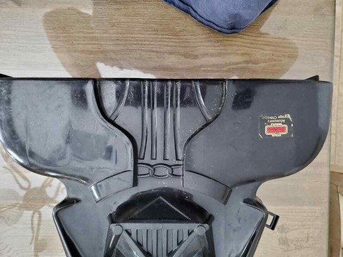 VINTAGE STAR WARS KENNER 1980 DARTH VADER CARRY CASE - Picture 3 of 7