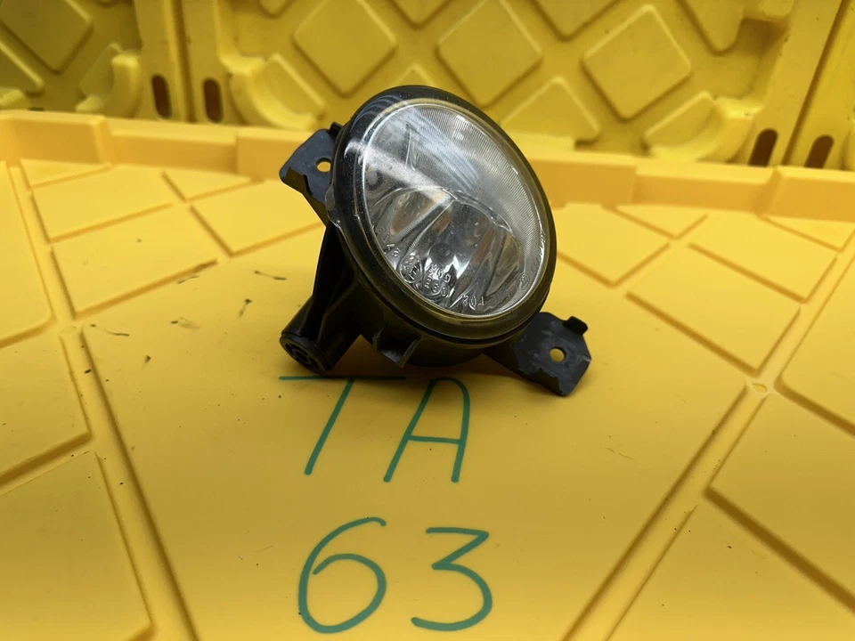 BMW X5 E70 2011-2013 pasajero delantero lado derecho luz antiniebla valeo oem Foto 3 de 4