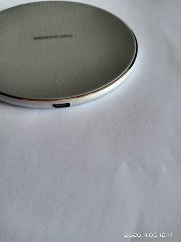 Qi wireless charger - Photo 3/4