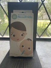 *New In box* NoseFrida by Fridababy The SNOTSUCKER with 4 Filters