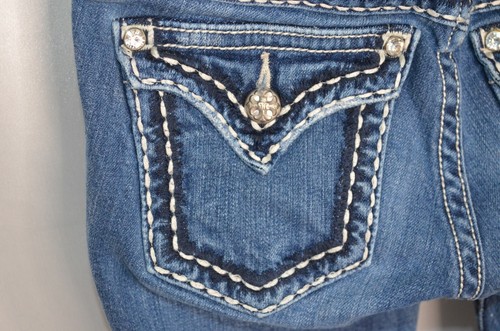 NWT Miss Me Jeans Woman's 27 Rhinestone Low Rise Bootcut Flap Back Pockets - Picture 5 of 6