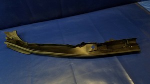 INFINITI-G25-G35-G37-Q40-SEDAN-LEFT-DRIVER-SIDE-HOOD-FENDER-RUBBER-SEAL-53576