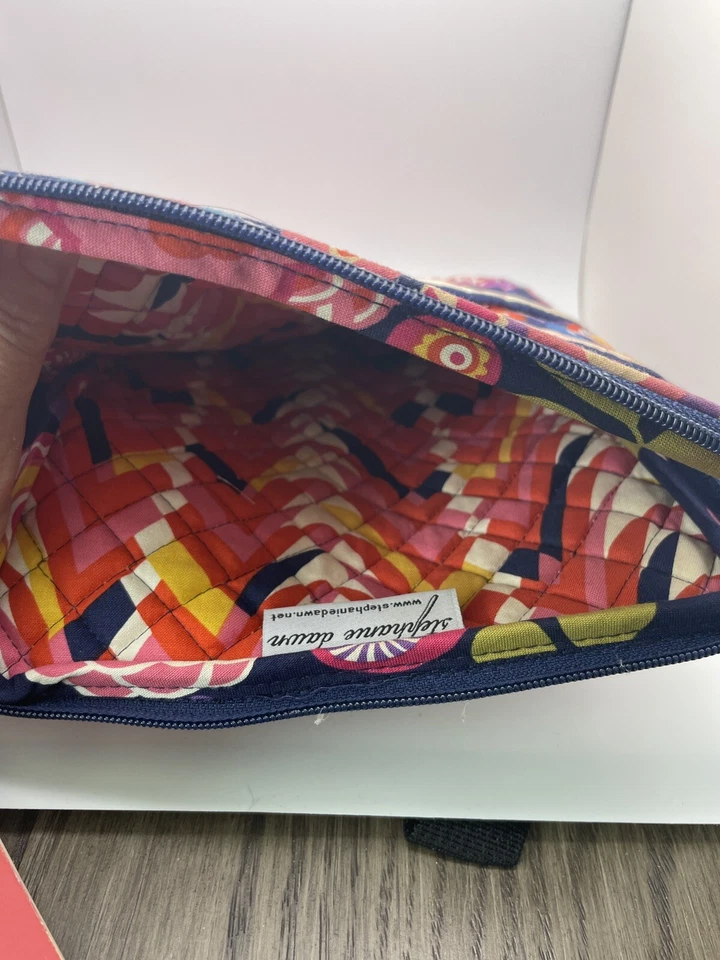 Funda para Tableta E Stephanie Dawn Floral Acolchada 10.5"x 8"x 3/4" Foto 3 de 4