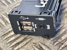LEXUS UX250H DUAL USB PORT AUX JACK 86190-24030 2.0L HYBRID CVT SUV 2022