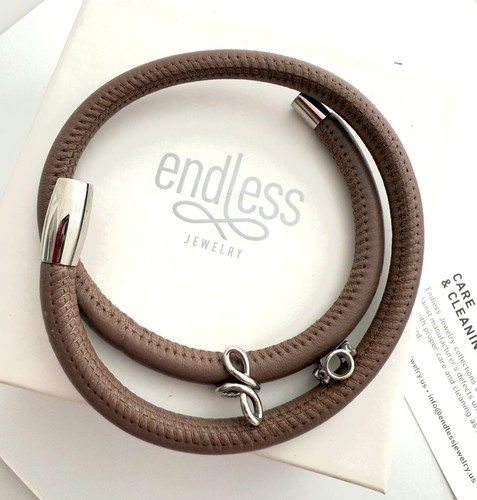 Bracciale Doppio Avvolgimento Pelle Marrone con 2 Charms Lucchetto Acciaio di Endless Jewelry - Foto 4 di 5