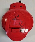 Smart Planet Waffle Maker Peanuts Snoopy & Charlie Brown 