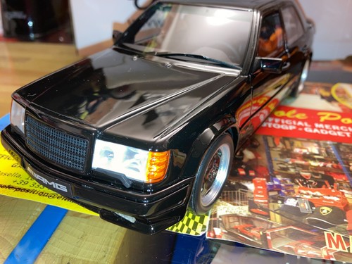 OT638 OTTOMOBILE 1/18 MERCEDES BENZ 300E 5.6 AMG (W124) BLACK NEW VERY RARE - Picture 7 of 19