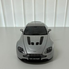 Autoart 1/18 Aston Martin V12 Vantage