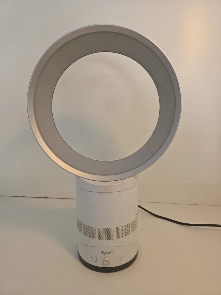 Dyson Air Multiplier (10") - Tabletop Fan (White/Silver) [AM01] (US Model) - Image 2 of 4