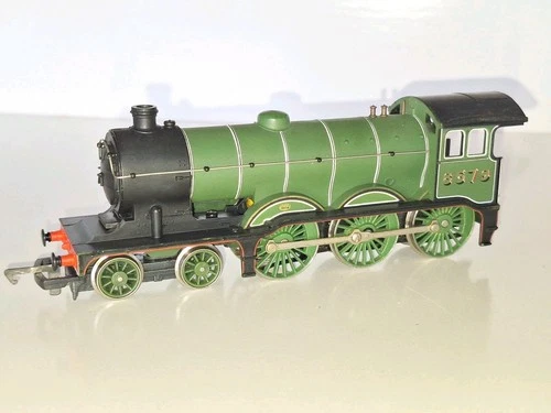 Hornby R150 LNER Loco. Missing Tender. Good Motor. 2 Rail DC. OO Scale. No Box