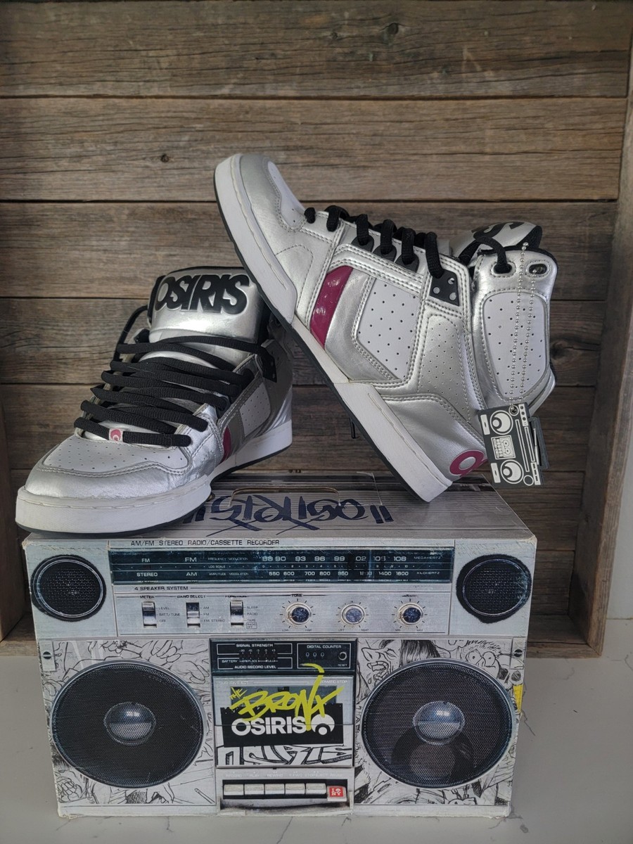 Osiris South Bronx skate shoes Sz 9 in a Red/Cyan/White Vtg Y2k