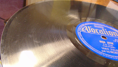 Ernie Fields, Mel Moore - Just Let Me Alone / High Jivin' (1939) Vocalion 78 EX- - Picture 4 of 5