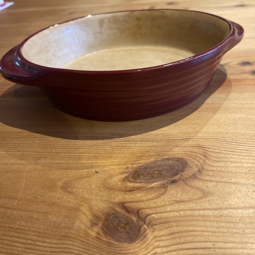 Pampered Chef family heritage 8" Deep Baker In Cranberry - Picture 3 of 7