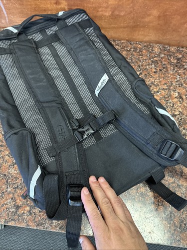 Ogio Indian Scout Motorcycle Group Mens Backpack 19" School Travel Work Bag - c5 - Picture 5 of 10