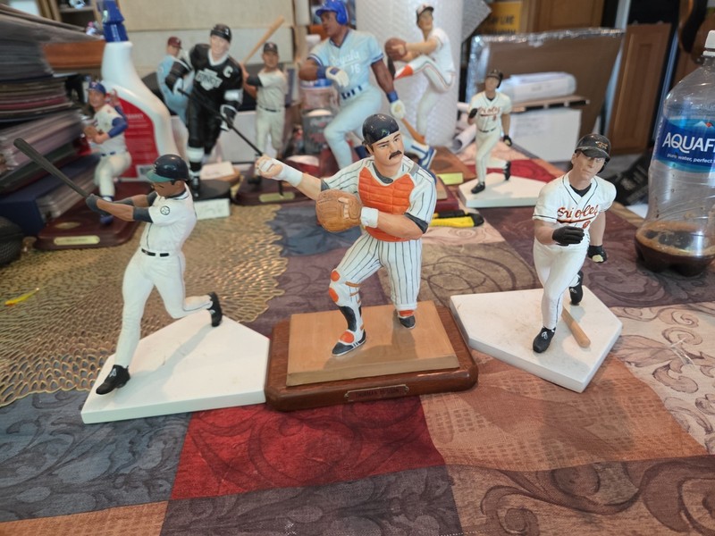 GRIFFEY, RIPKEN, & MUNSON FIGURINES, NO ORIGINAL BOX