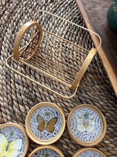 Vintage 60’s Pressed Butterfly Coasters Rattan Wicker with Holder Boho Retro - Bild 3 von 6