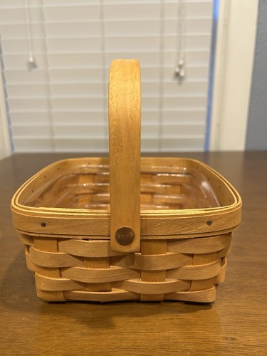Longaberger 2000 Medium Berry Basket Folding Handle With Liner - Picture 2 of 9