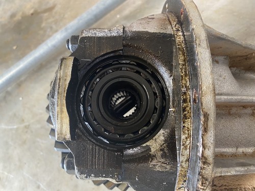 Datsun Roadster 2000 Rear End Differential 37/10 Gears - Picture 5 of 5