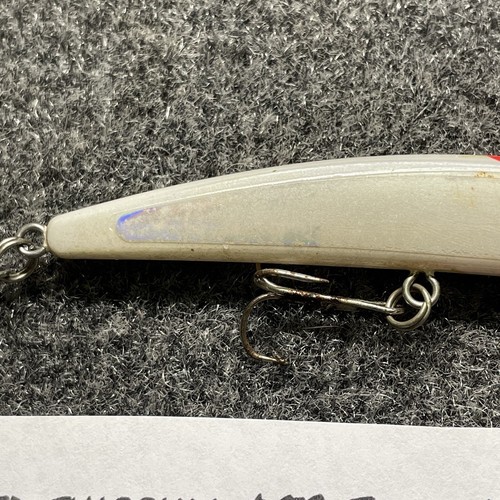 Yo-Zuri Crystal Minnow 90f Vintage Jerkbait Lure 1/4oz, 3 5/8” Red White - Picture 7 of 12