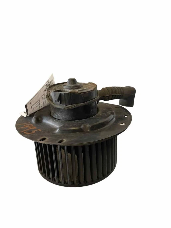 Двигатель вентилятора 97 98 99 00 01 02 03 04 05 06 07 08 09 10 11 12 13 14 FORD VAN E250 - Изображение 4 из 4