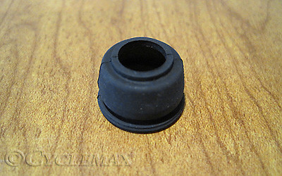HONDA GOLDWING GL1500-1200 OEM Brake Caliper Pin Boot (45133-166-016) - Picture 1 of 1