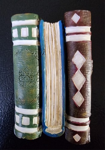 VTG Home Interior Book Club Edition Resin Decorative X 3 Mini Bookends Realistic - Picture 4 of 14
